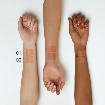 Poudres Compactes de Bronzage Essence Sun Club 02-luminous ivory (15 g 2