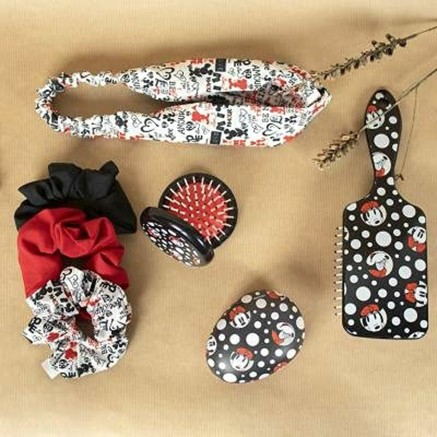 Spazzola Districante Disney  Nero Minnie Mouse 7 x 9 x 4 cm 2