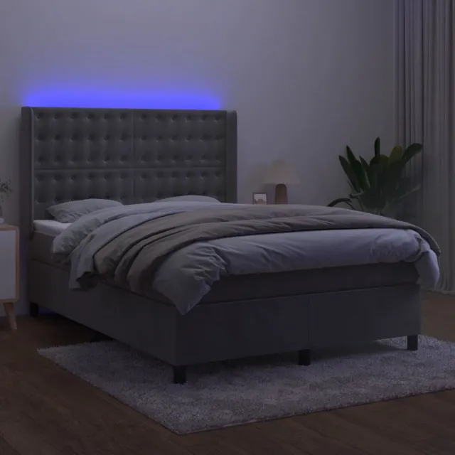 Sommier à lattes de lit matelas et LED Gris clair 140x190 cm