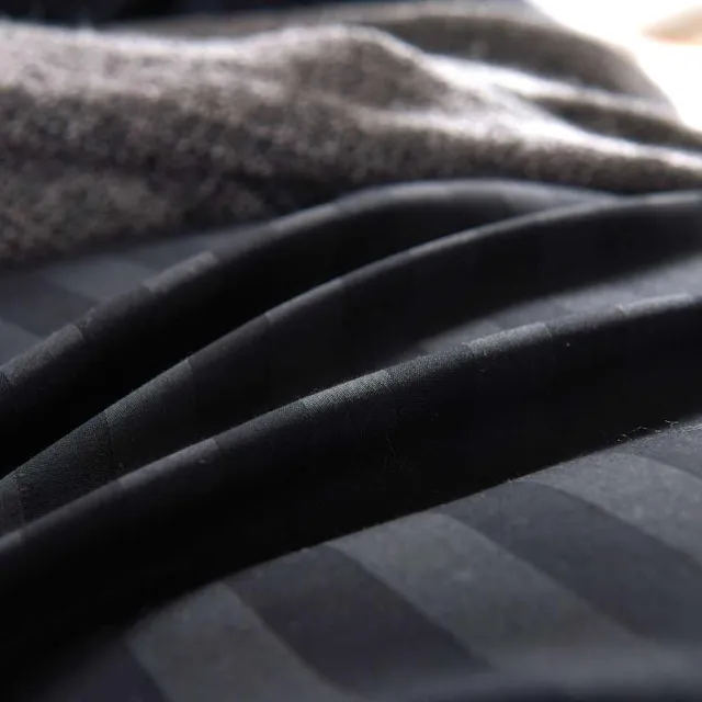 Housse de couette 155 x 220 cm Satin de coton et rayures