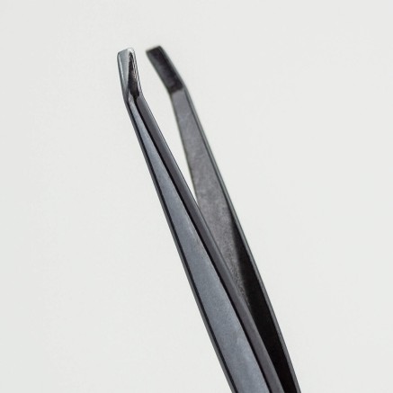 Tweezers for Plucking 3 Claveles Black Crab 2