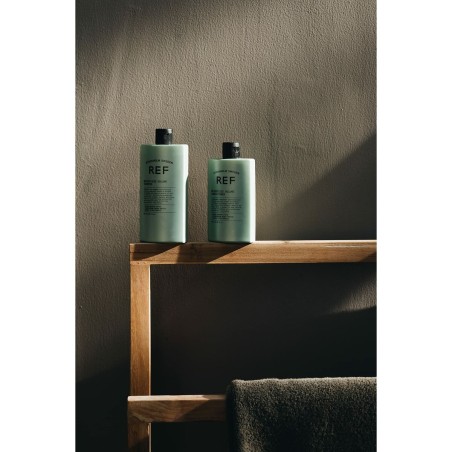 Balsamo per Capelli Sottili REF Weightless Volume 100 ml