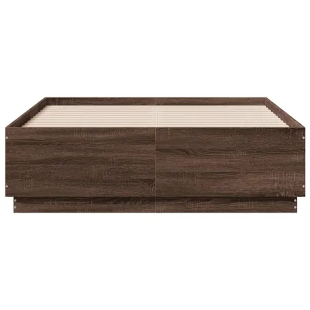 Cadre de lit avec LED sans matelas chêne marron 135x190 cm
