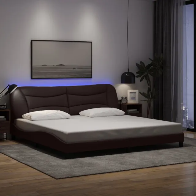 Cadre de lit avec LED sans matelas Hvar marron foncé 200x200cm tissu