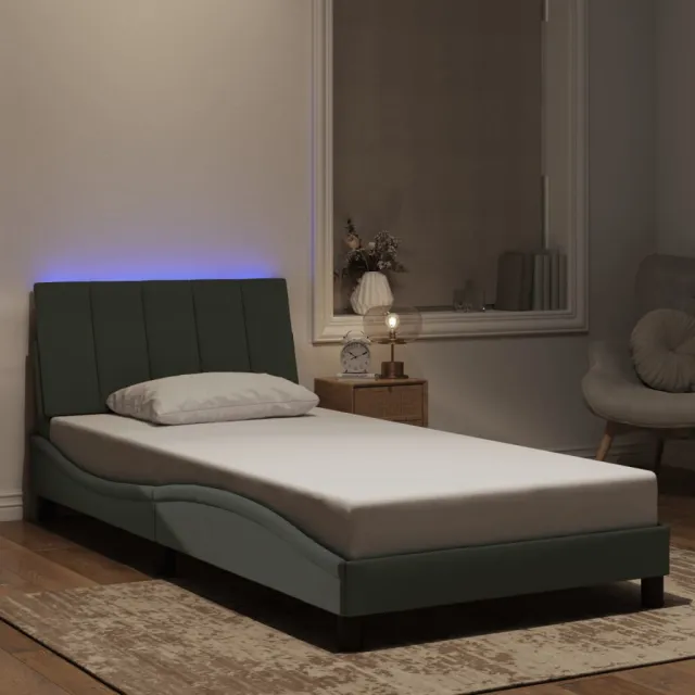 Cadre de lit avec LED sans matelas Hanko gris clair 100x200cm velours