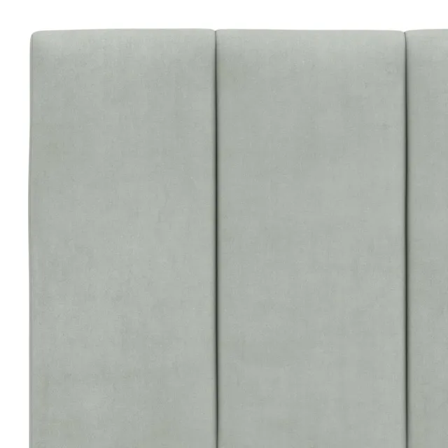 Cadre de lit avec LED sans matelas Hanko gris clair 200x200 cm velours